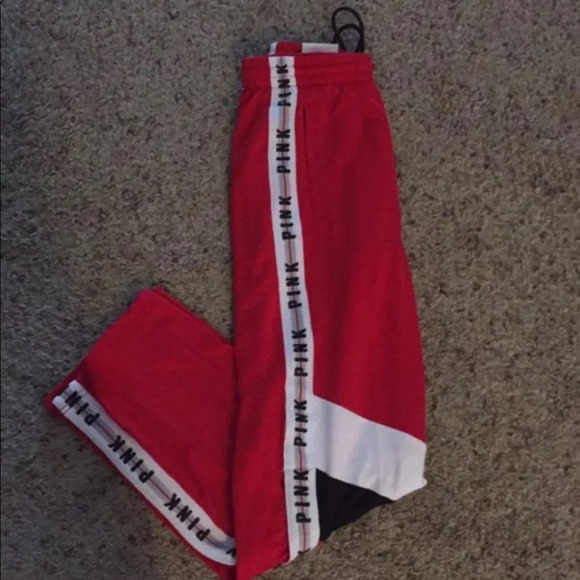 Pink track - Picture 3 of 3